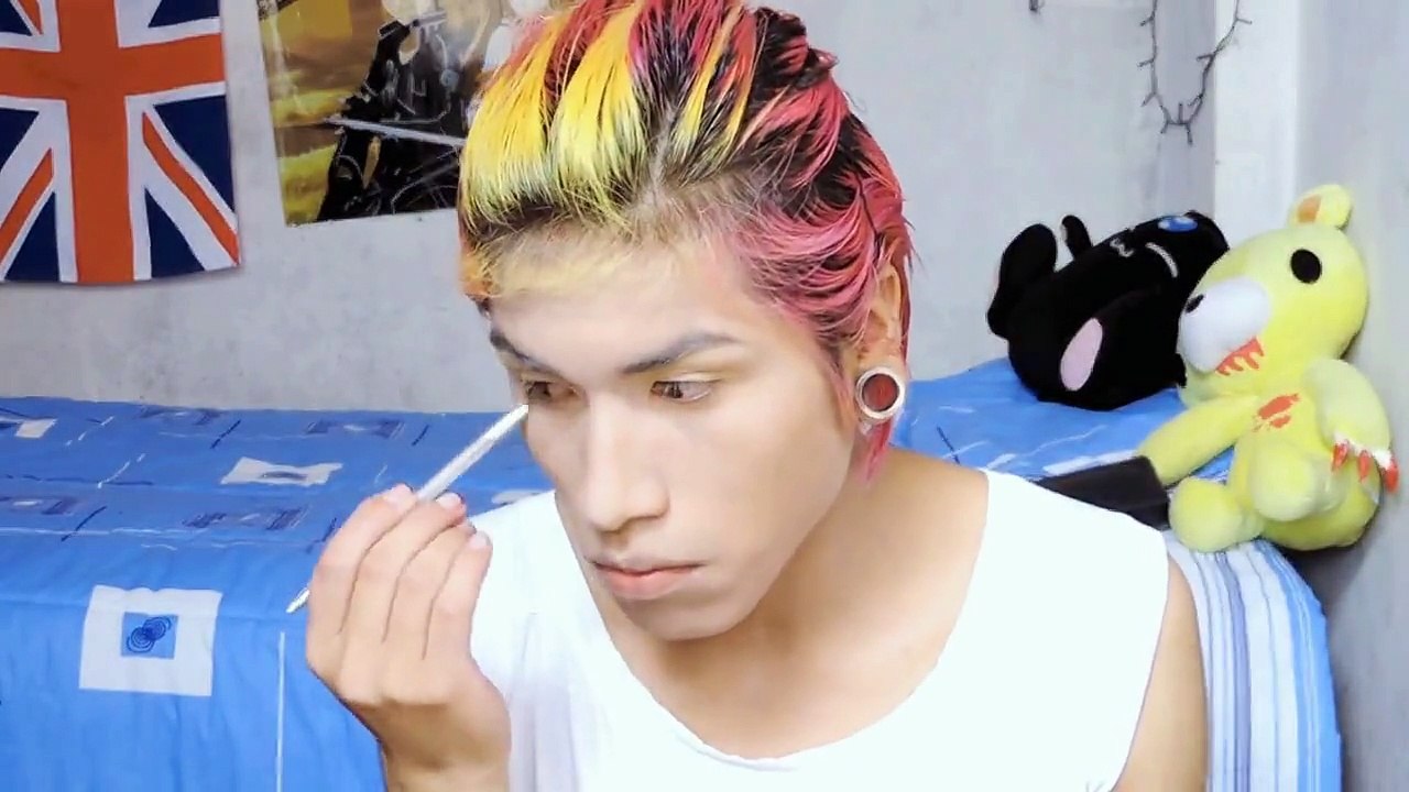 Doll Boy Makeup Tutorial - iszza scene
