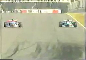 F1 1997 Alesi & Hill Crash Argentine (2)
