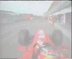 Al Pit Stop la Ferrari atterra un meccanico F1 PITSTOP crash