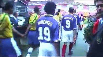 Les Bleus dans la Finale, "Les Yeux dans les Bleus" - Extrait