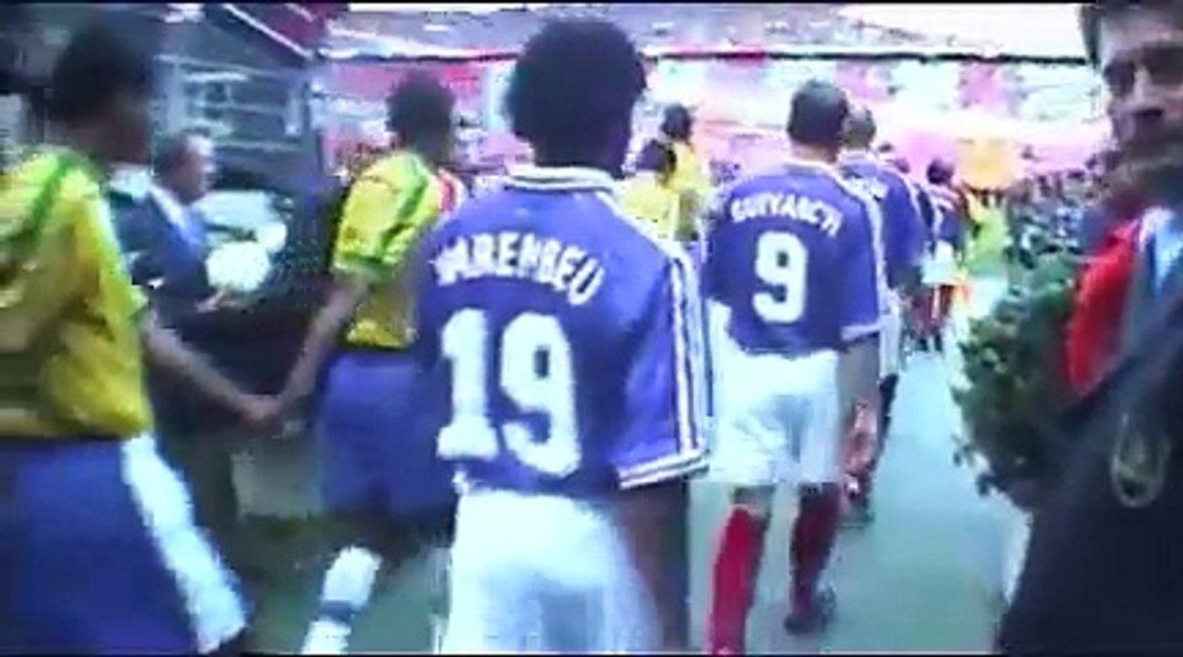 Les Bleus dans la Finale, "Les Yeux dans les Bleus" - Extrait