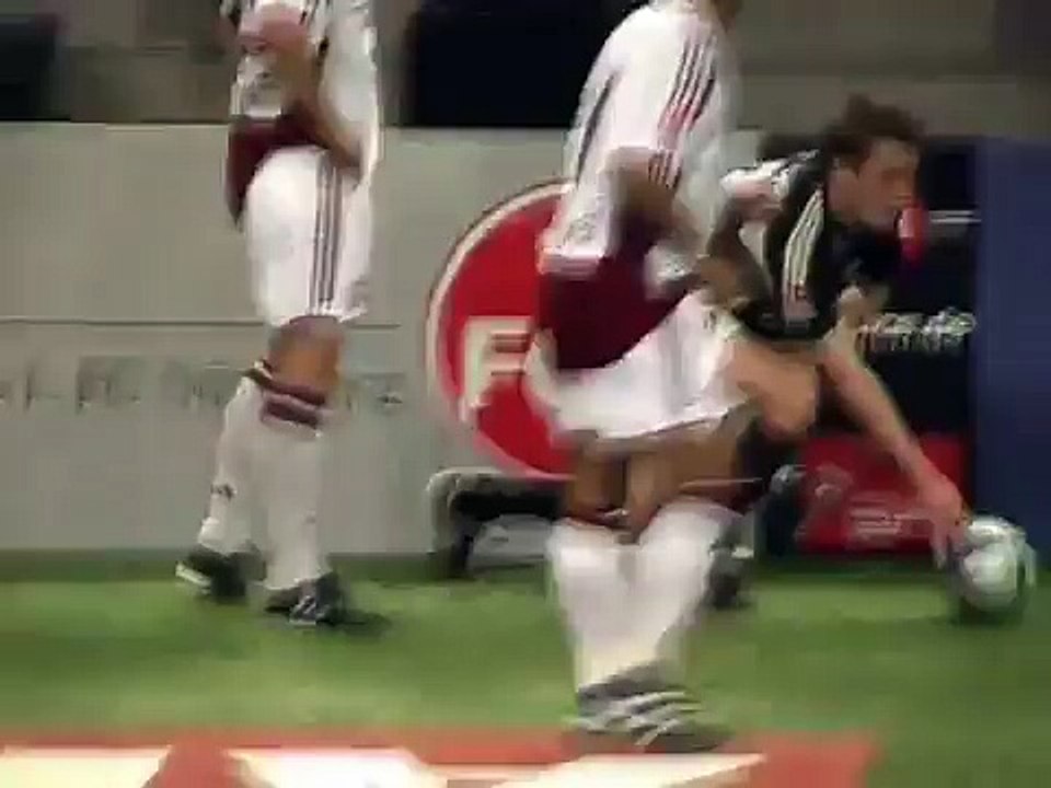 Maik Wagefeld Bulging
