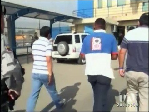 Más de 80 guías penitenciarios y seis policías han sido separados por corrupción