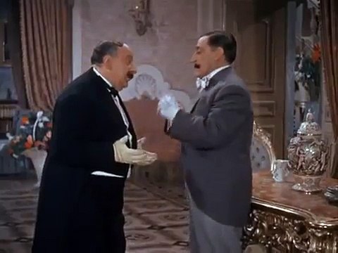 Totò in Miseria e Nobiltà - Scena (Il gatto sui tetti)