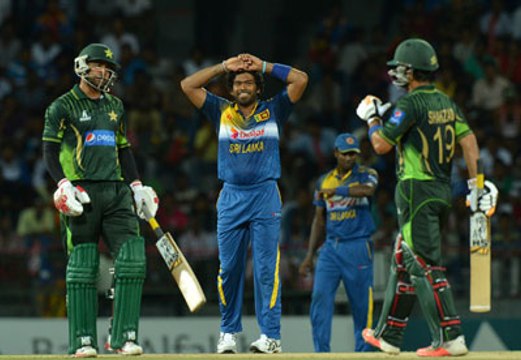 Pakistan vs Sri lanka 2nd T20 1 August 2015 Pakistan Innings Highlights HD
