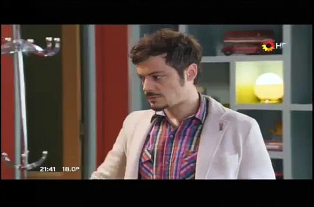 El momento más esperado- el beso del padre Tomás y Esperanza