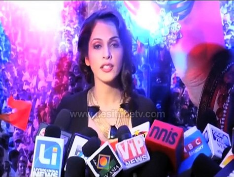 Bollywood hot Actress Isha Koppikar & Divyendu Sharma At First Look Launch Of 'Assee Nabbe Poore Sau'