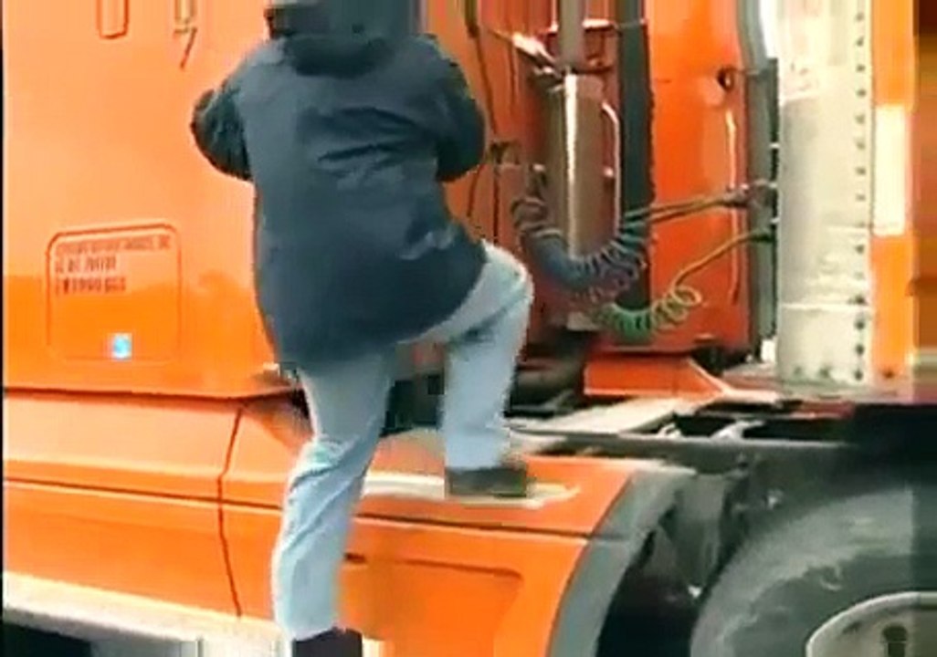Pre-work Screen for Truck Drivers at Schneider