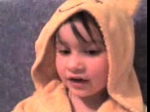 Maïlys chante une souris verte