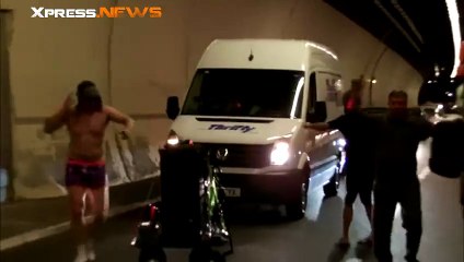 Discoboy fait danser et rire les conducteurs bloqués dans un tunnel