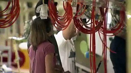 Amazing Zooming!-by Entertainment & Fun Videos