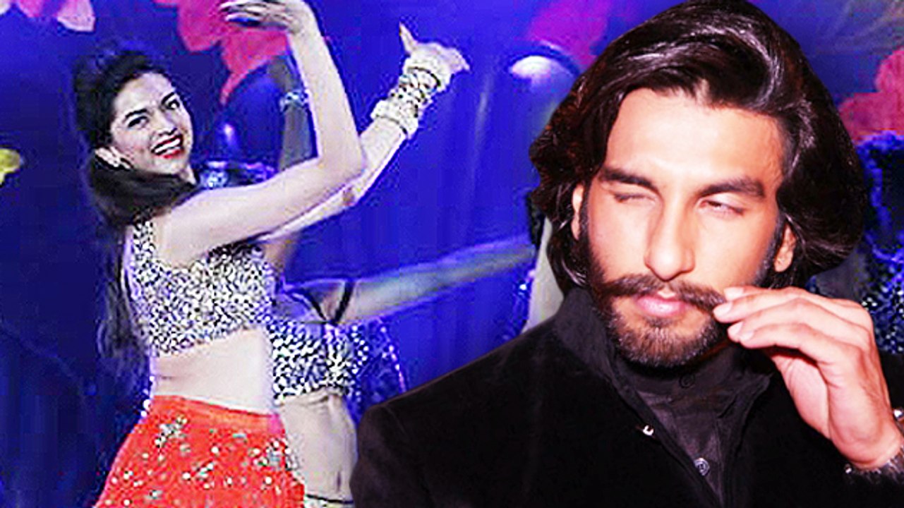 Deepika's Passionate Dance For Ranveer