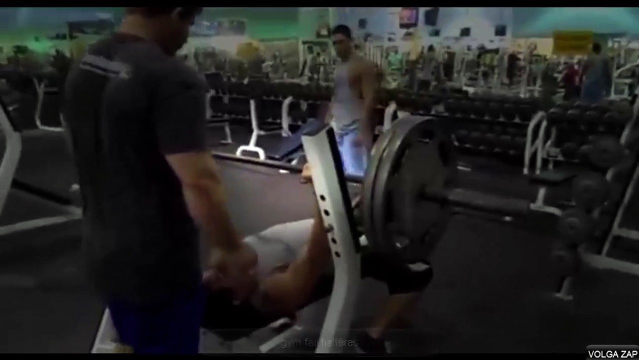 gym fail haltères