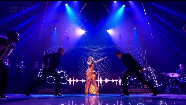 Kylie Minogue - Can't Get You Out of My Head (The X Factor UK 8.12.2012)