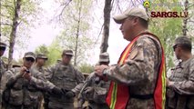 Latvijas un ASV karavīri kopējos treniņos apgūst šaušanu ar strēlnieku ieročiem
