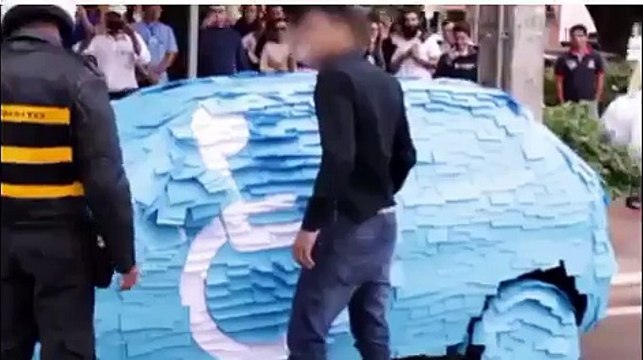 voici ce qui arrive à ceux qui utilisent le parking des handicapés au Brésil.