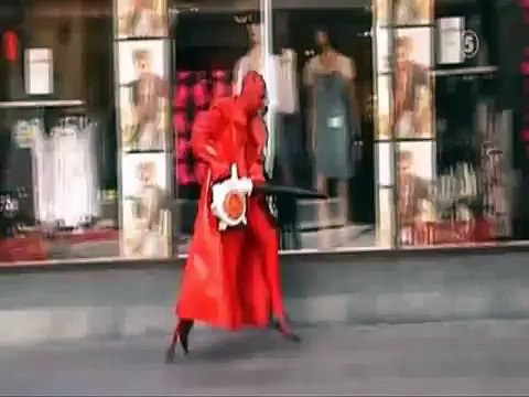 Ballar av Stål - En Jobbig Djävul (Jävlas med lövblås)