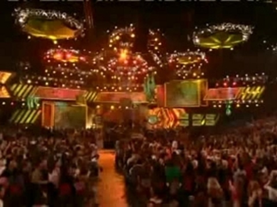 Gwen Stefani - Live Sweet Escape Kid's C