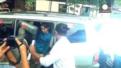 Angelina Jolie in visita in Myanmar