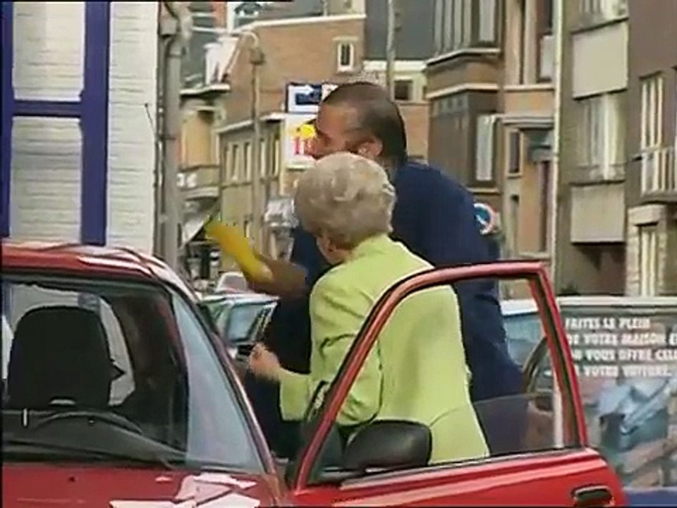 François L'embrouille - Les métiers ~ Le Pompiste (Vendredi)