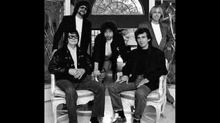 Traveling Wilburys - End of the Line