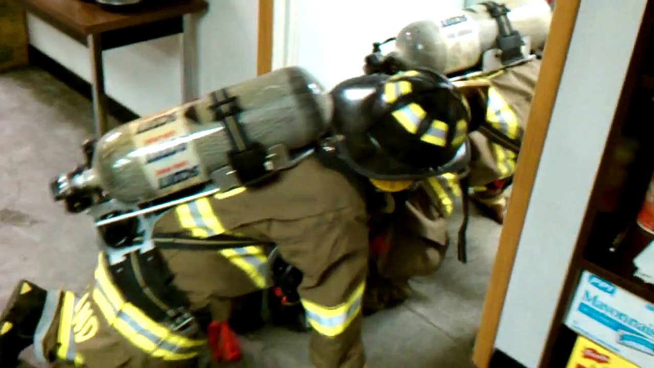 HQ Firefighter SCBA Training - Buddy Breathing / Rescue