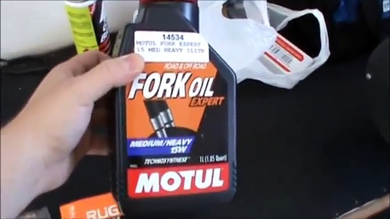 Troca da caixa de direção da Burgman 125 da Suzuki