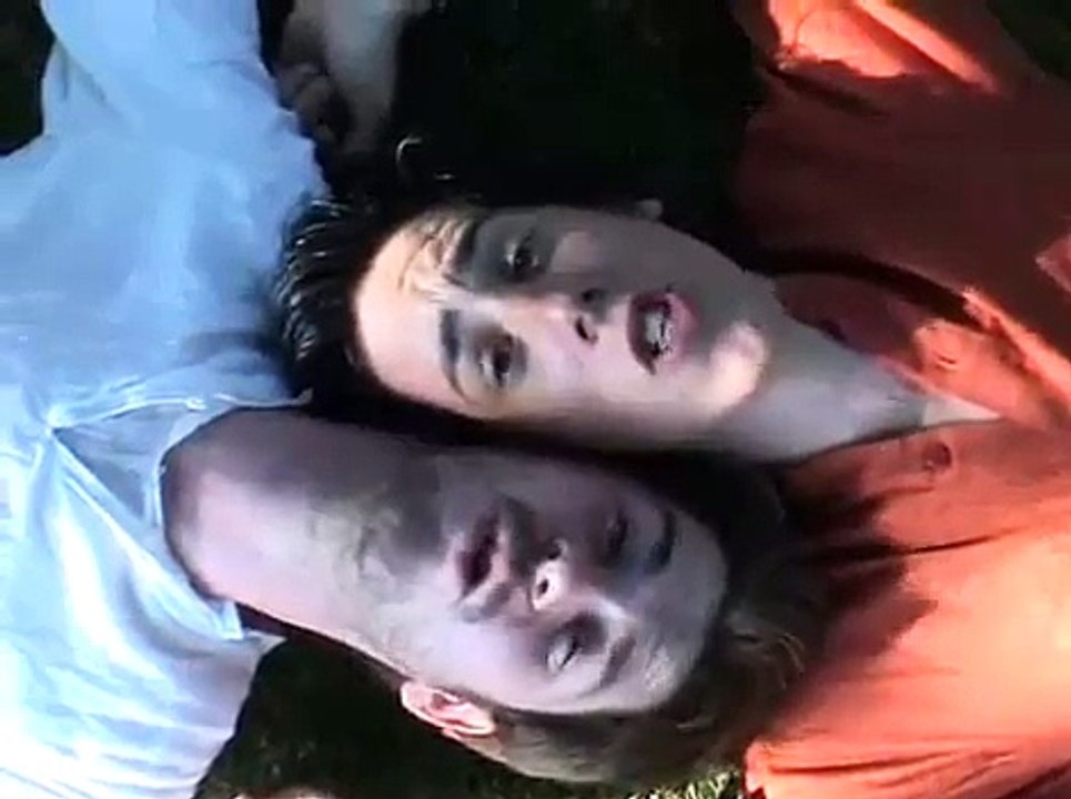 Est-ce que tu viens pour les vacances - Faux clip