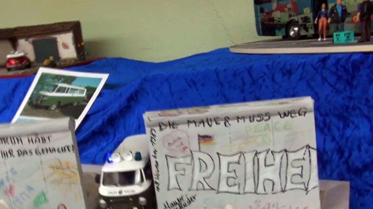 DER MAUERFALL DDR - DIORAMA