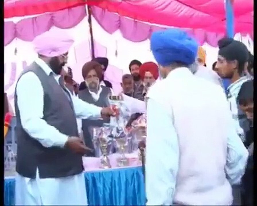 MH ONE NAWANSHAHR PUNJAB DOG RACE IN NSR 2012 02