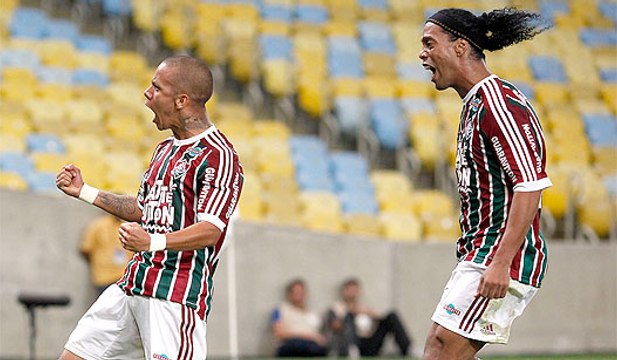Na estreia de R10, Flu vence o Grêmio no Maracanã e volta ao G4