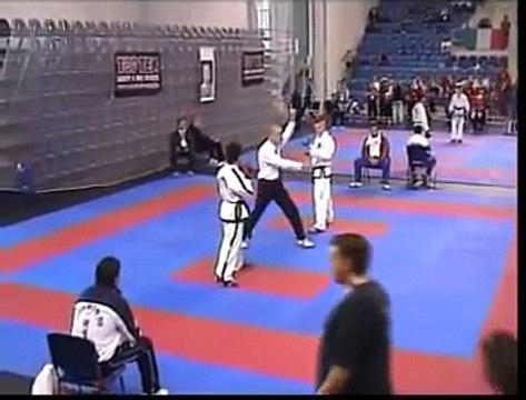 TaeKwon-Do ITF EURO 07 sparring -71kg ITALY vs MOLDOVA