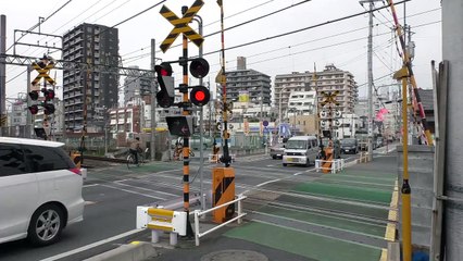 東武鉄道 9000系電車 通過 踏切 東上線 第135号 japan commuter train