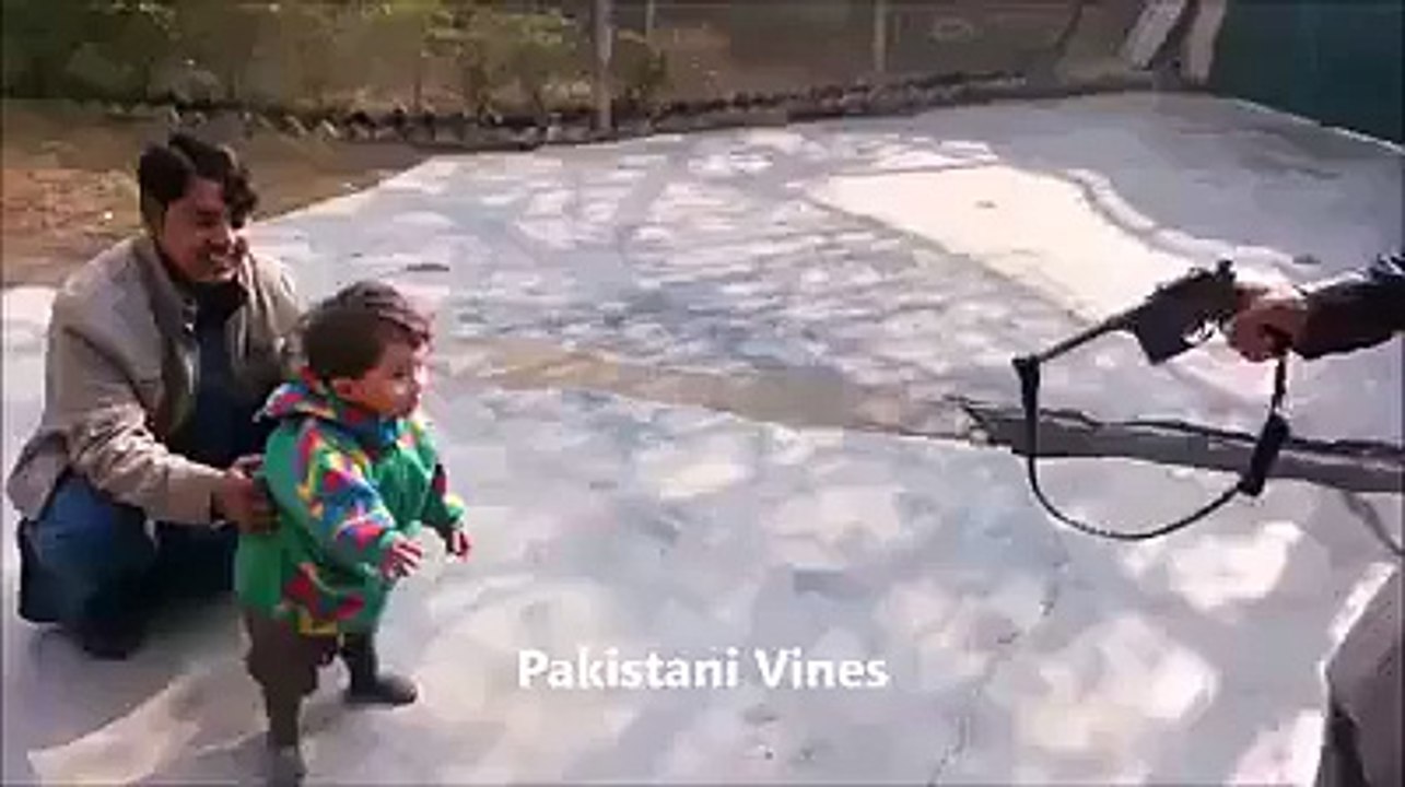 واہ جی واہ بچے کی ایکٹنگ دیکھو