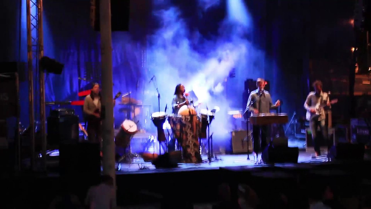 Concert du groupe kribi le 1/8/2015 sur le quai de Verdun