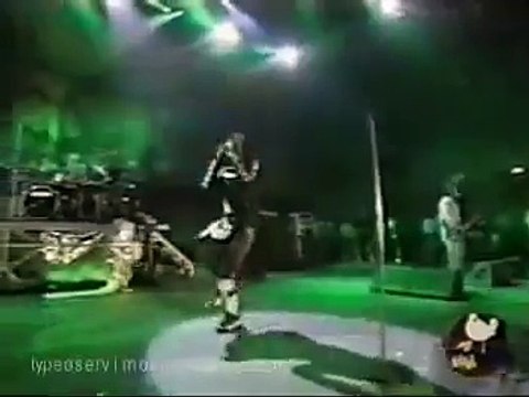KoRn - Twist (Live at Woodstock 99)