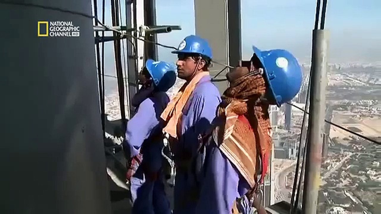 Incroyable Documentaire, Dubai : Burj Khalifa la tour la plus haute du monde .