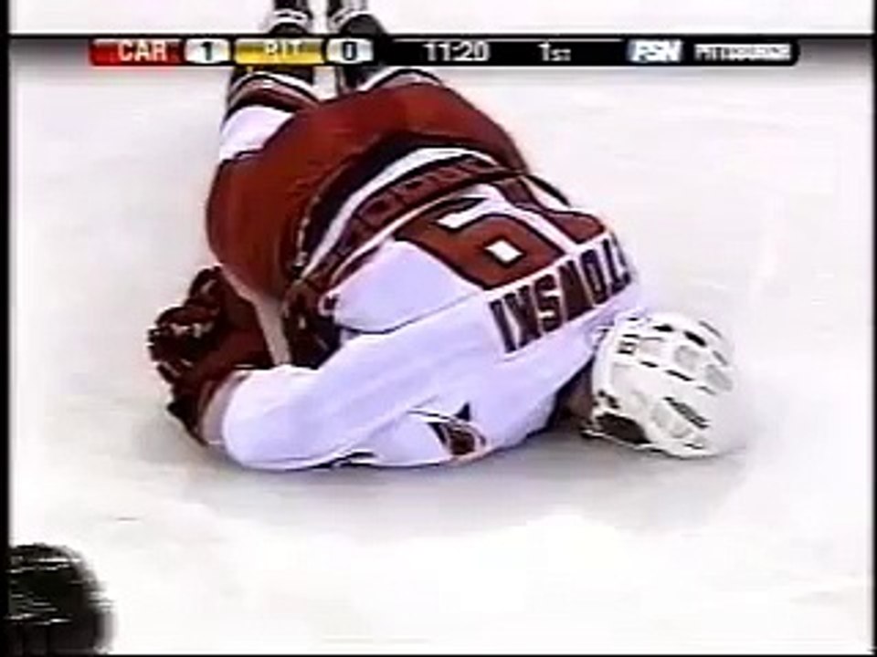 Hockey - Colby armstrong's hit on Letowski