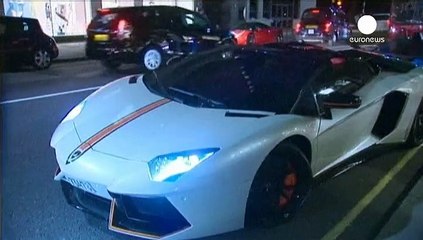 Londra: auto di lusso disturbano i residenti