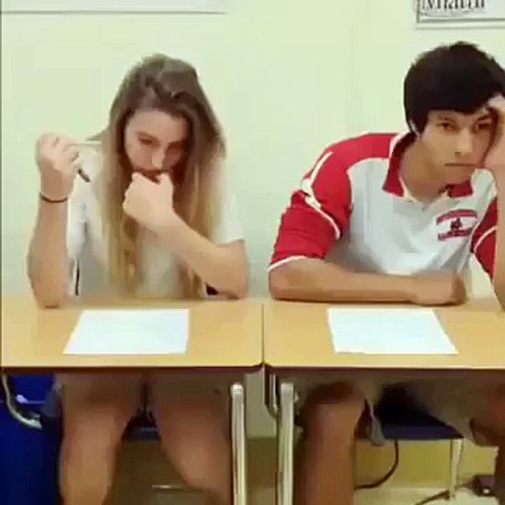 Əsəbləşən oğlan qızı belə vurdu