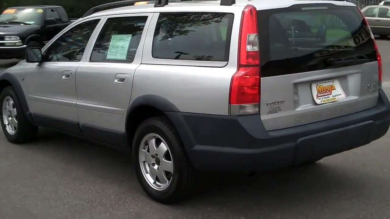 2004 Volvo XC70