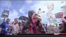 Tony Stewart grabs Rivals Wife Delana Harvick's Butt(Pre-Race Ritual)