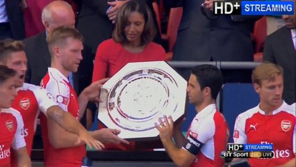 Arsenal Lifts up Trophy Arsenal vs Chelsea 02/08/2015 - FA Community Shield