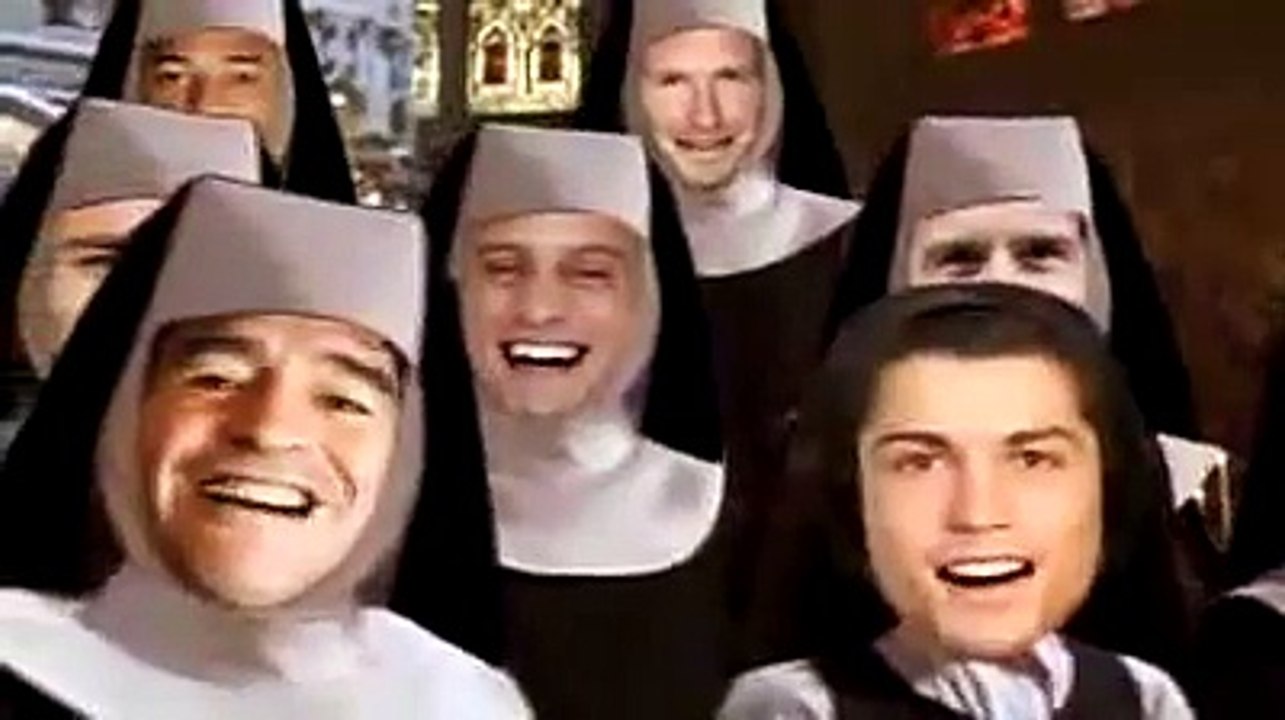 Homenagem ao Ronaldo fenomeno 2009, Os Melhores do Mundo cantam "I will Follow Him", de Sister Act