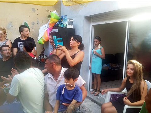 demandement laura et mon neveu teuteu skyblog VIVENT-LES-GITAN