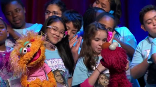 Ho Hey PS22 Chorus ft. Sesame Street Muppets (by The Lumineers)