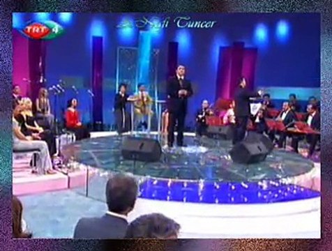 Alp ARSLAN *Şu Göğsüm Yırtılıp Baksan Dikenler Aynı Güldendir*