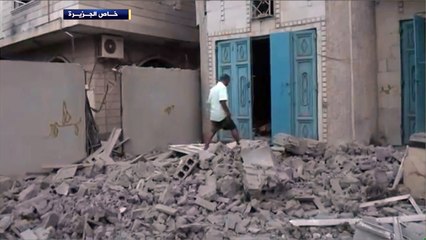 يمنيون يعودون لديارهم بمديرية خور مكسر بعدن