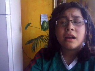 ARIANA GRANDE "LOVE ME HARDER" NIÑA 13 AÑOS