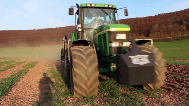 Säen mit John Deere 7810 und Sky Agriculture Easydrill 3000